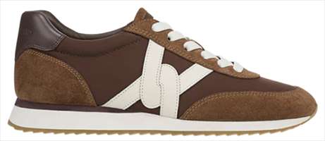 کفش‌های کتانی