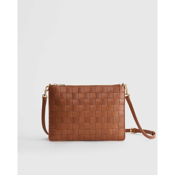 شیکترین و راحتترین لباسهای ضروری برای افراد 40 ساله!